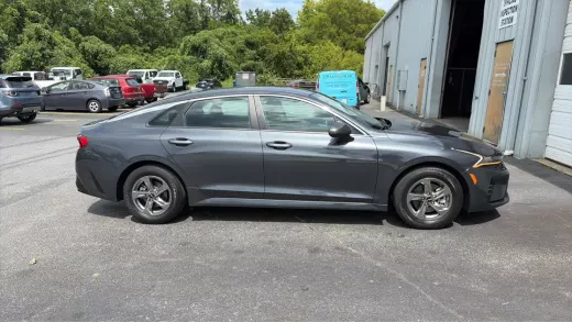 View 6 of 2023 KIA K5