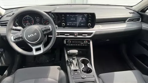 View 12 of 2023 KIA K5