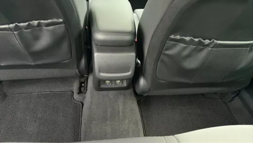 View 14 of 2023 KIA K5