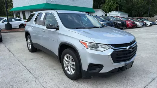 View 3 of 2020 CHEVROLET TRAVERSE