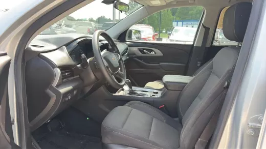 View 9 of 2020 CHEVROLET TRAVERSE