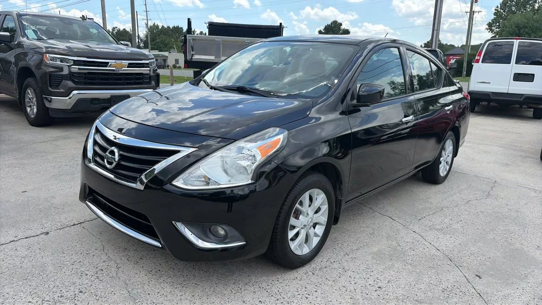 2018 NISSAN VERSA
