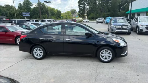 View 4 of 2018 NISSAN VERSA