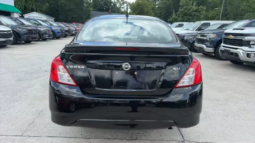 View 6 of 2018 NISSAN VERSA