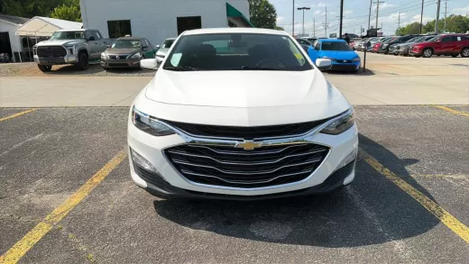 View 2 of 2020 CHEVROLET MALIBU